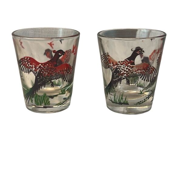Vintage 2 Hazel Atlas Pheasant Shot Glasses Barware Hunting Lodge Man Cave MCM - Picture 1 of 8